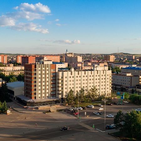 Гостиница Kokshe Inn Kokshetau Bagian luar foto