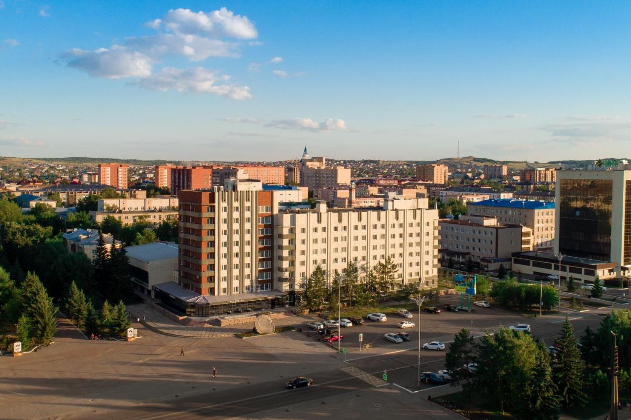Гостиница Kokshe Inn Kokshetau Bagian luar foto