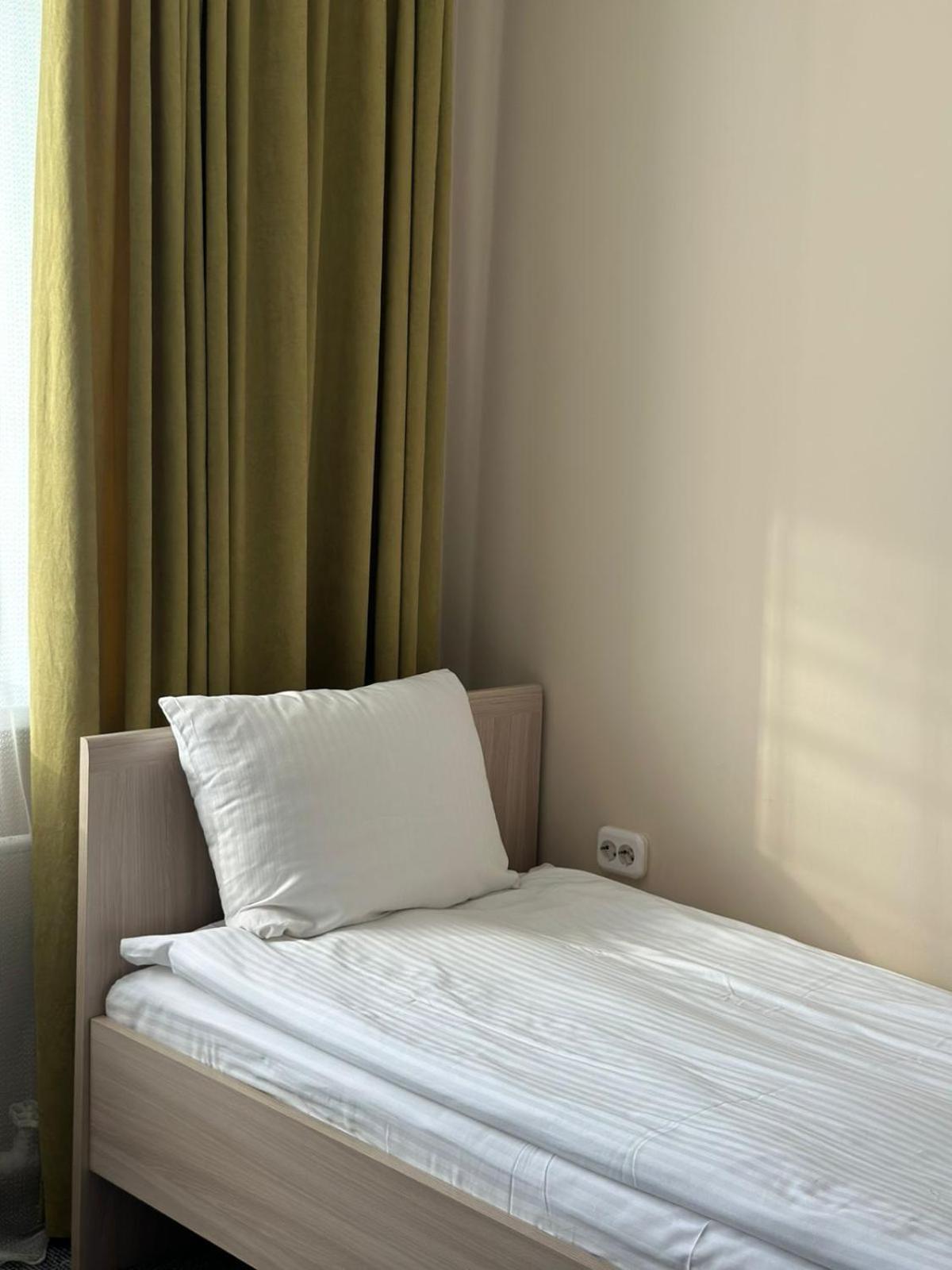 Гостиница Kokshe Inn Kokshetau Bagian luar foto