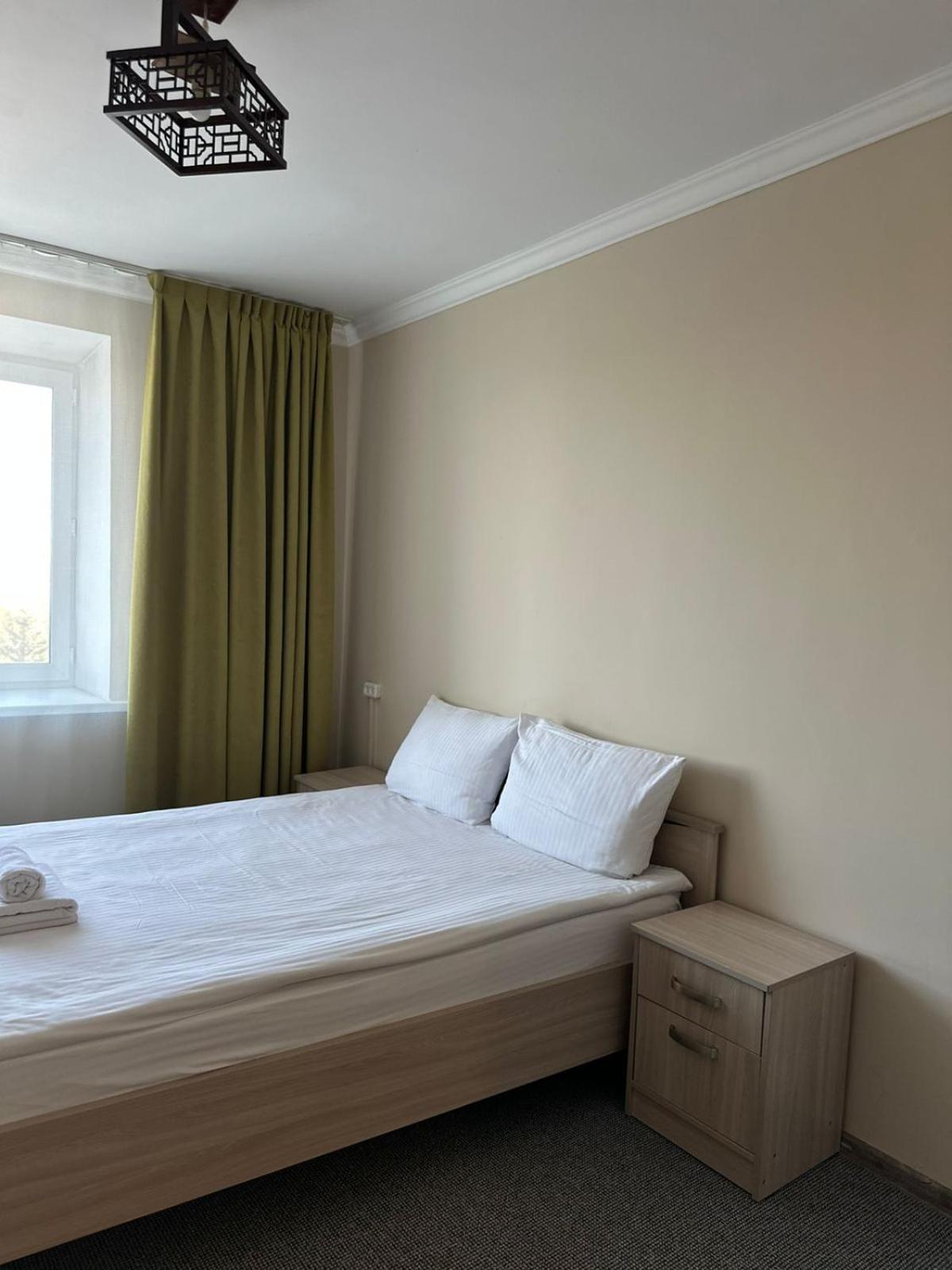 Гостиница Kokshe Inn Kokshetau Bagian luar foto